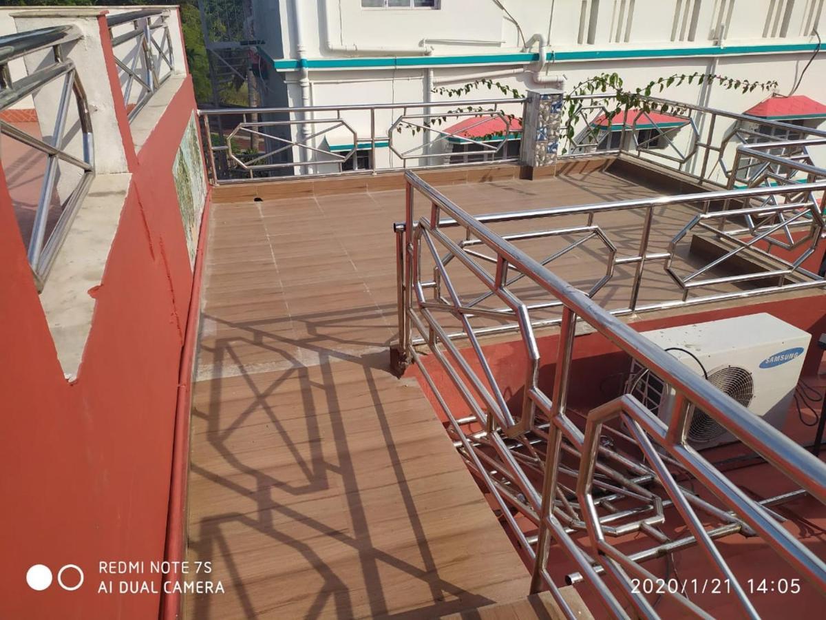 Swapnonir Hotell Shānti Niketan Exteriör bild